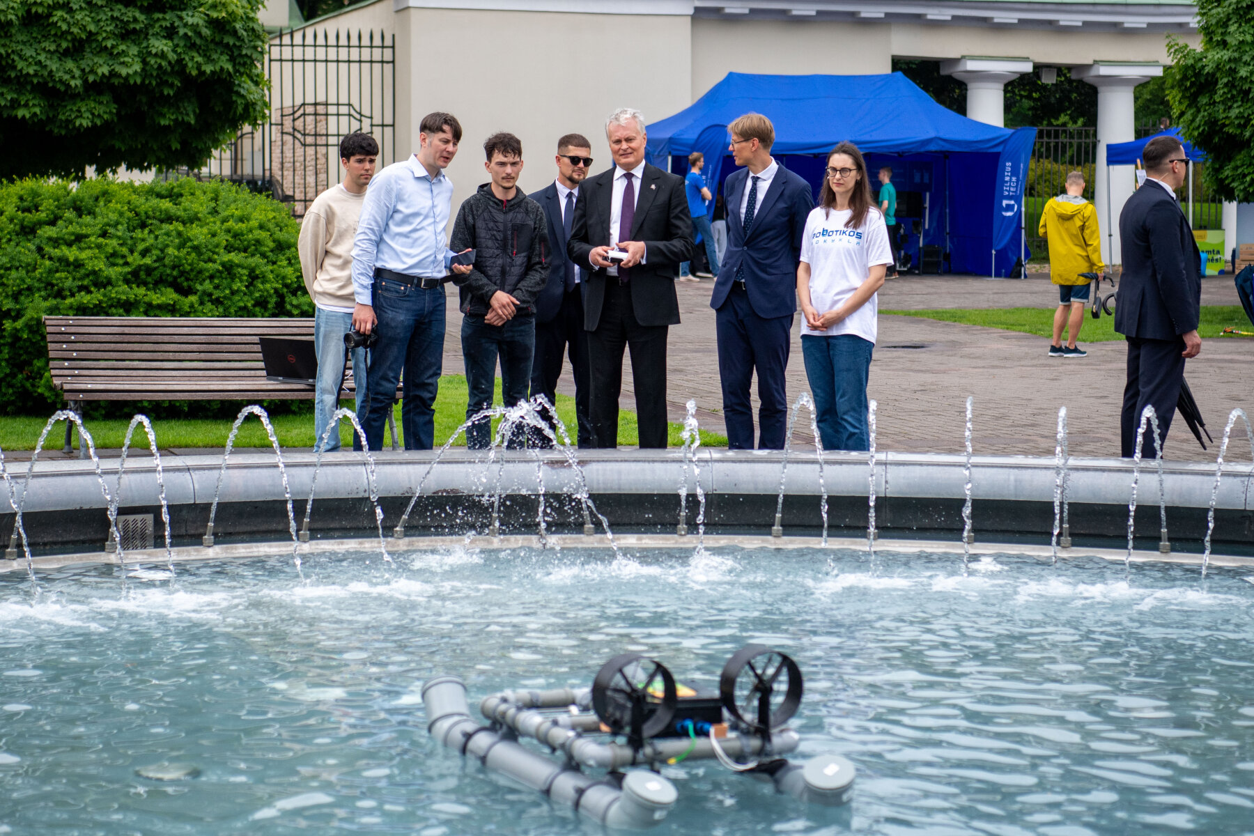 #Sailtunities Water Drone – in the Presidential Fountain!