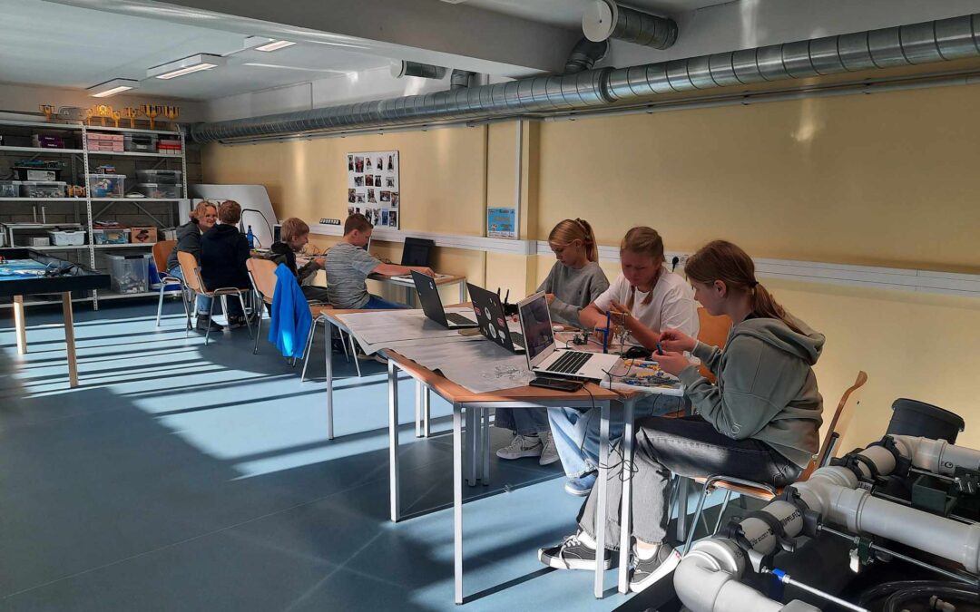Kuressaare Nooruse Kool Launches Innovative Boat-Building Pilot Course